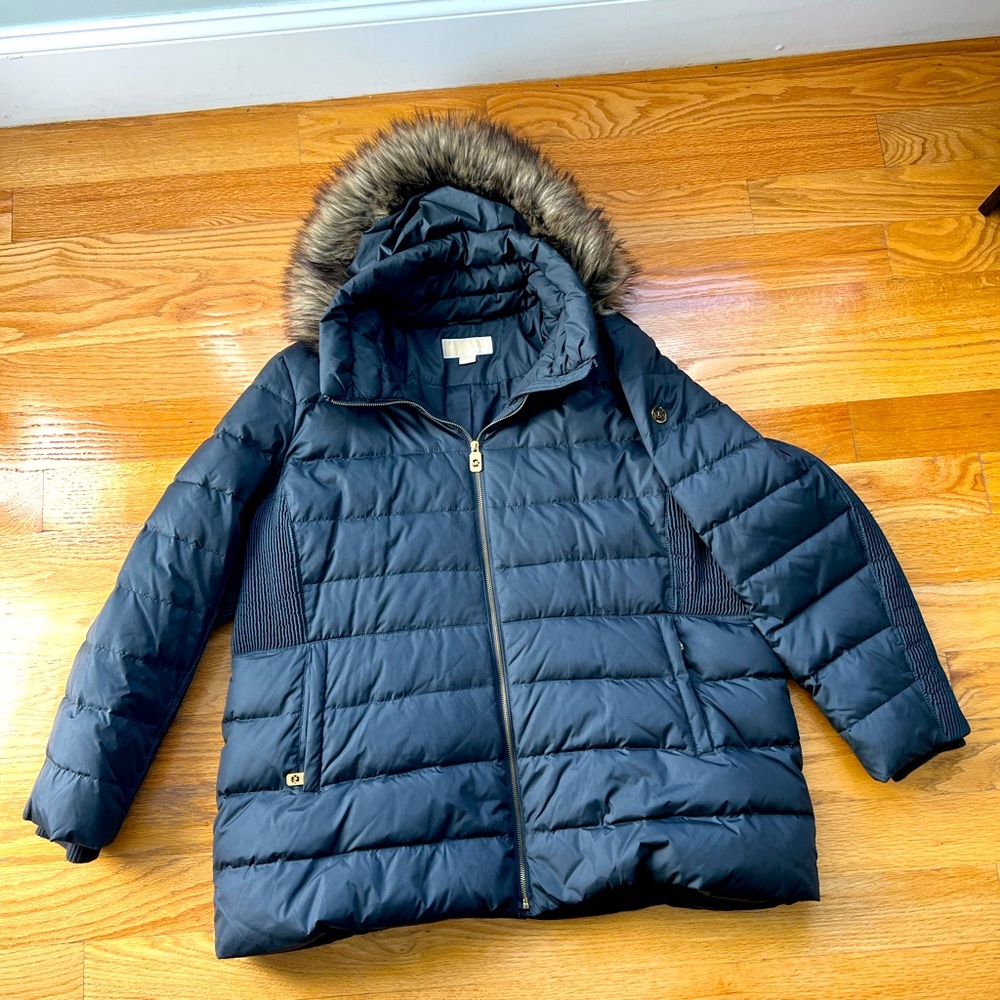 MICHAEL KORS PLUS SIZE FAUX-FUR-TRIM HOODED DOWN PUFFER COAT Gray Purple